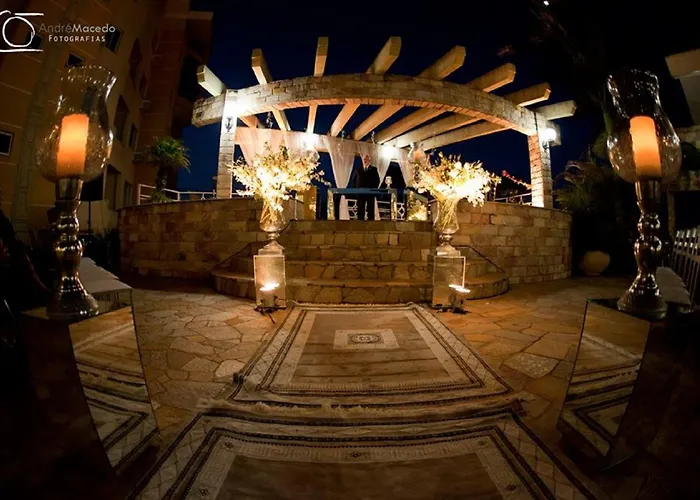 Barbur PlazaHotel Em